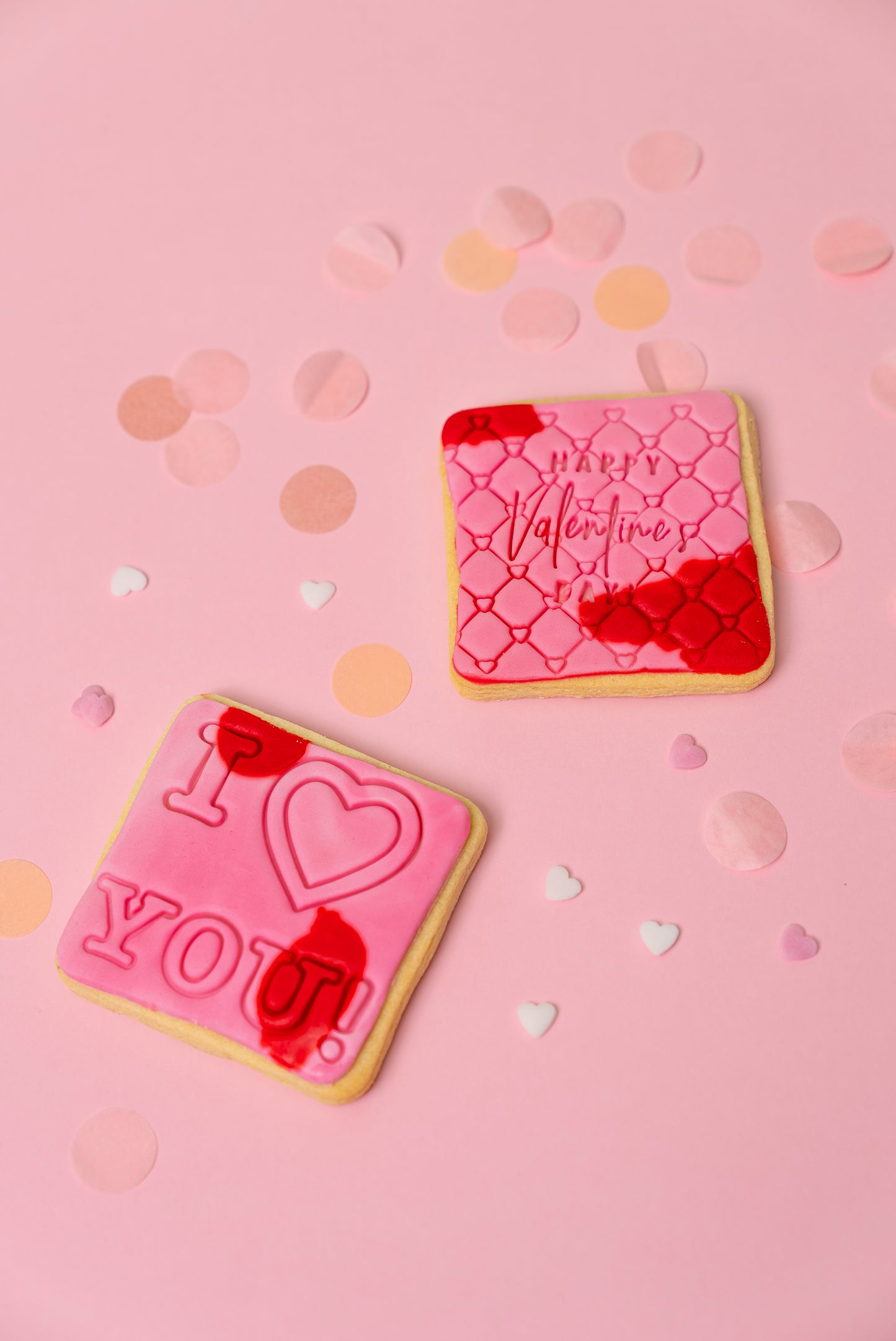 Happy Valentine’s Day Large Cookies in 2 designs, beautifully decorated, displayed in gift boxes of 6, 12, or more, perfect for Valentine’s Day gifting.